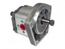 Image 704330R95 Case IH hydraulic gear pump 11.4 cm3