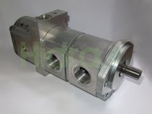 Image 6676970 Bobcat hydraulic triple pump with valves block
