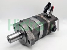 Image 104-1730-006 Char-Lynn Eaton Danfoss hydraulic orbital motor series 2000 with speed sensor